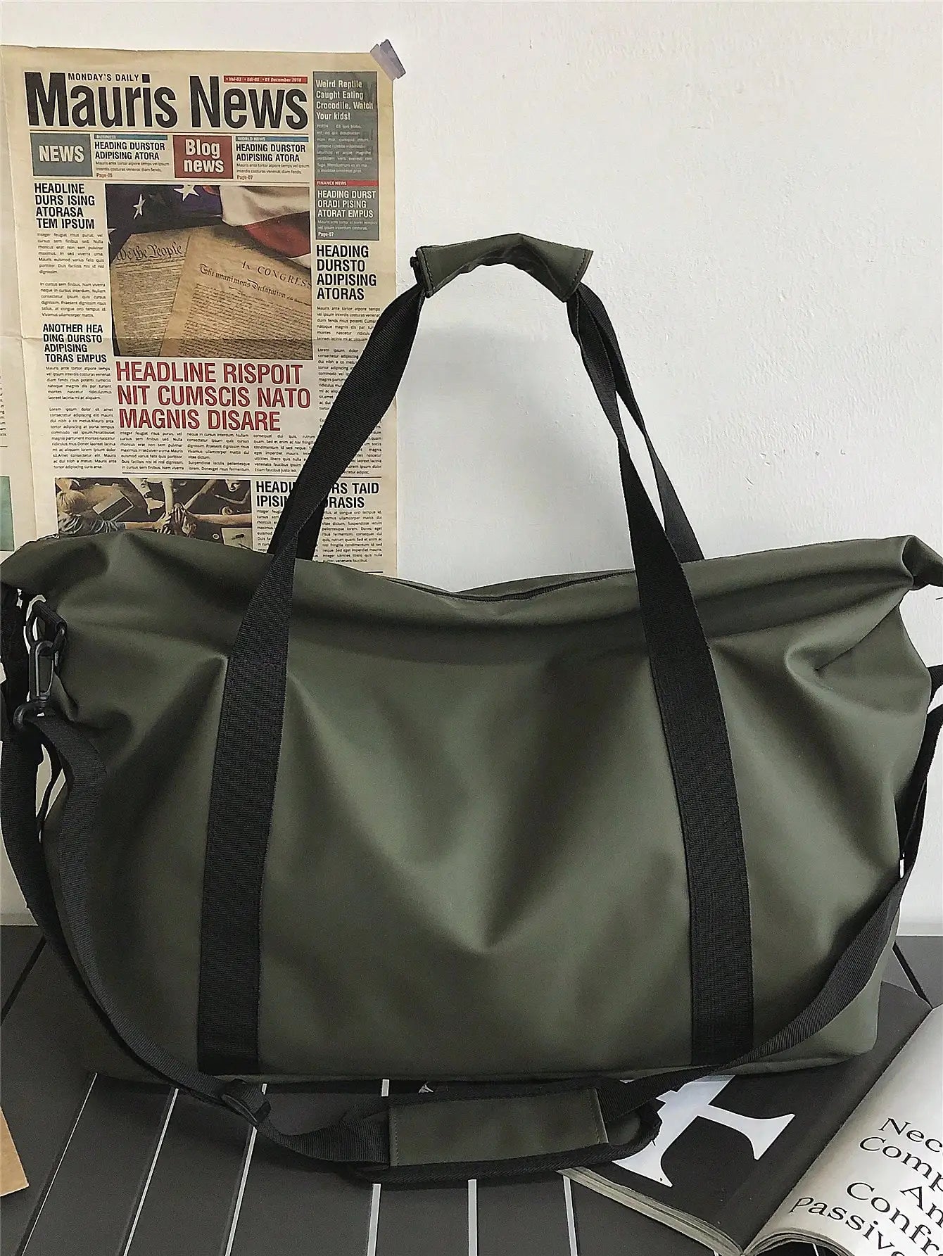 Large capacity sports & fitness bag